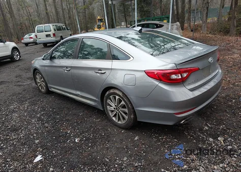 2016 Hyundai Sonata Sport z USA, uszkodzony, nr VIN 5NPE34AF7GH390650